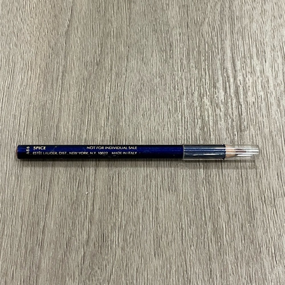 Estee Lauder Lip Defining Pencil Spice 10 Made in Italy Make-Up Neutrals